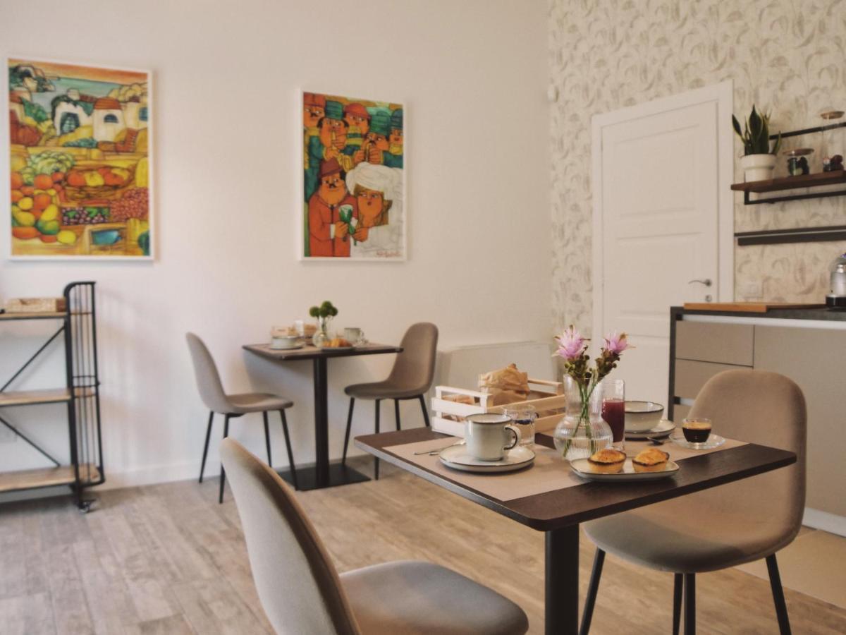ليتشي Adele E Il Duca Bed And Breakfast المظهر الخارجي الصورة